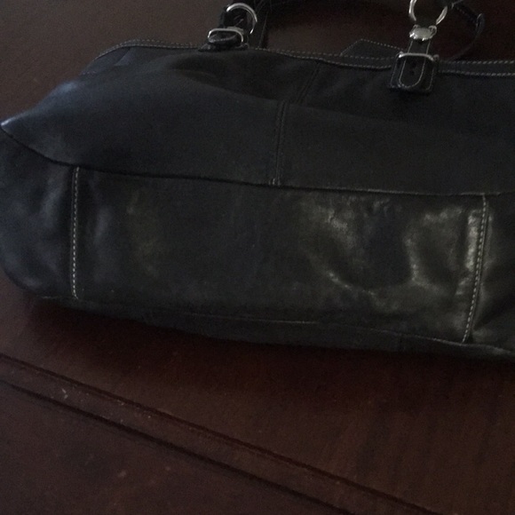 Coach - Picture 5 of 5